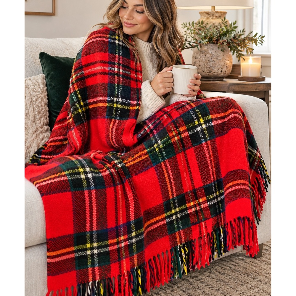 Plaid Throw Blanket Unisex OS Red Excellent Fringe Tartan Cabin Cozy